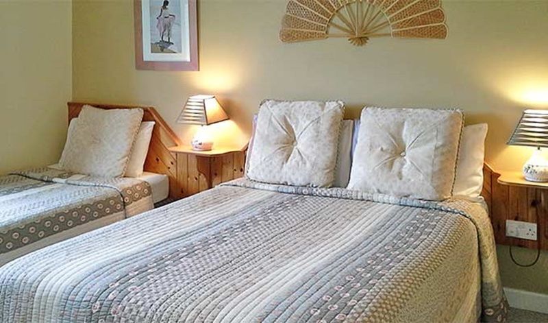 Fern Rock Bed And Breakfast Dromin Exterior photo